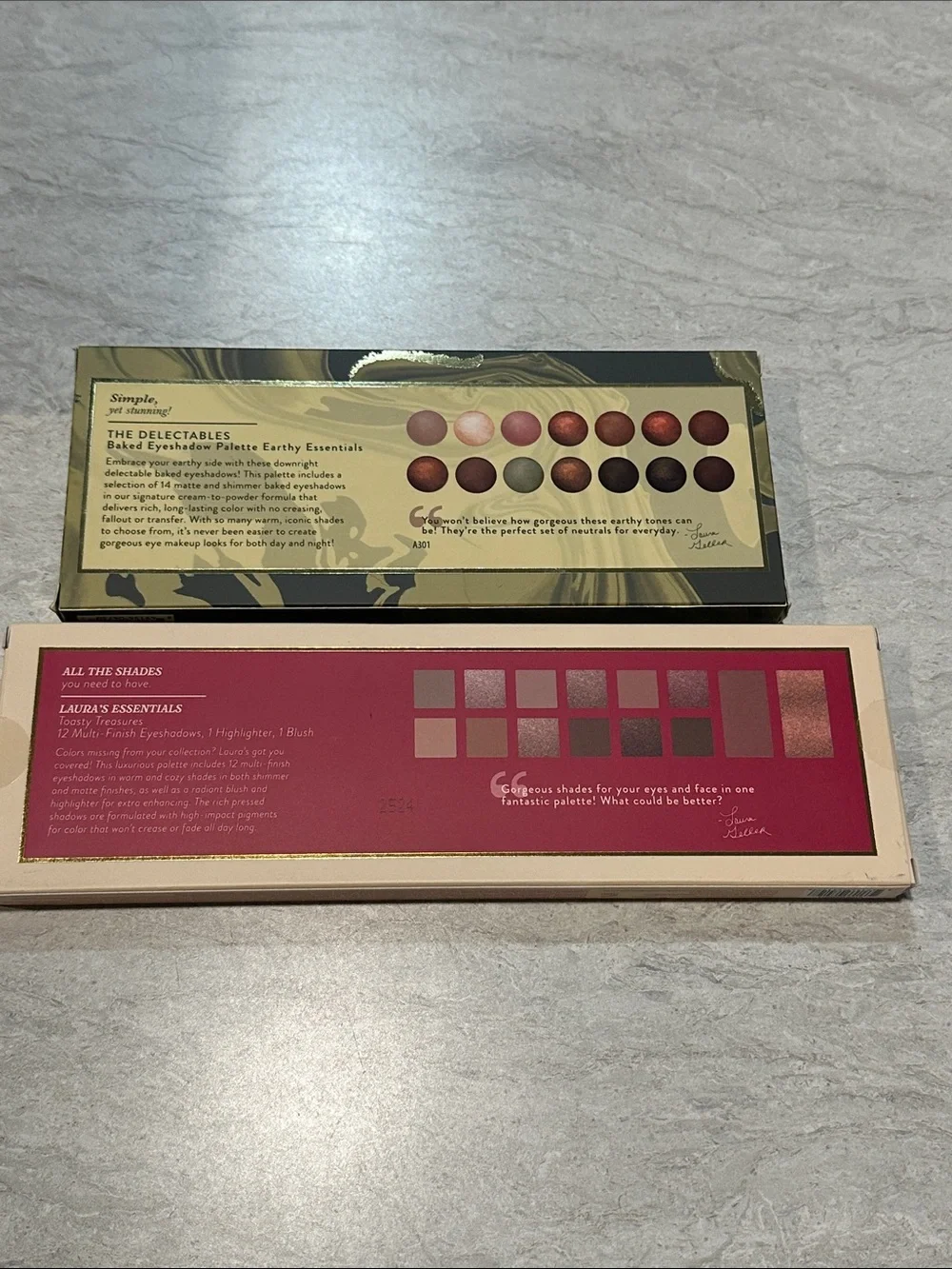 Laura Geller Eyeshadow Palette Set with Maroon & Olive Green Packaging
